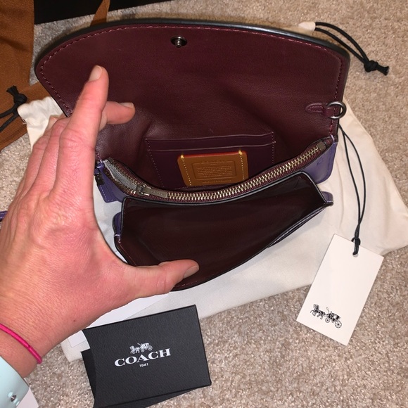 Coach wristlet - Picture 3 of 8